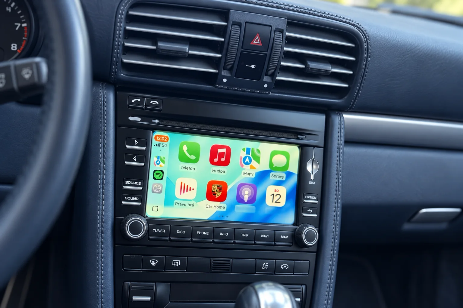 Apple CarPlay na pôvodnom displeji Porsche 911 (997)